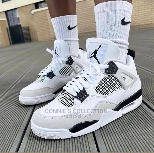 Air Jordon 4 Military · Photo 3