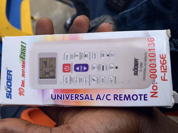 Universal AC Remote · Photo 2
