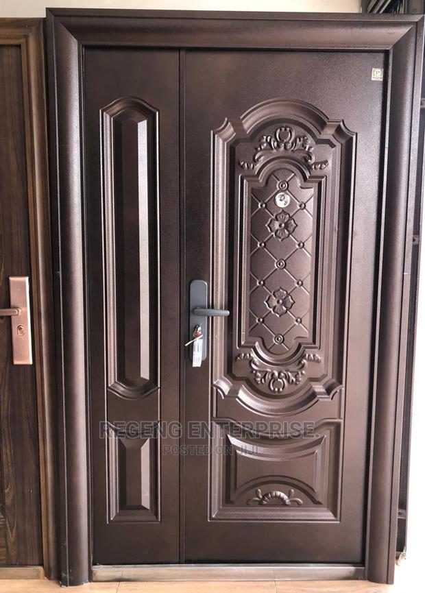 Regeng Door · Photo 2