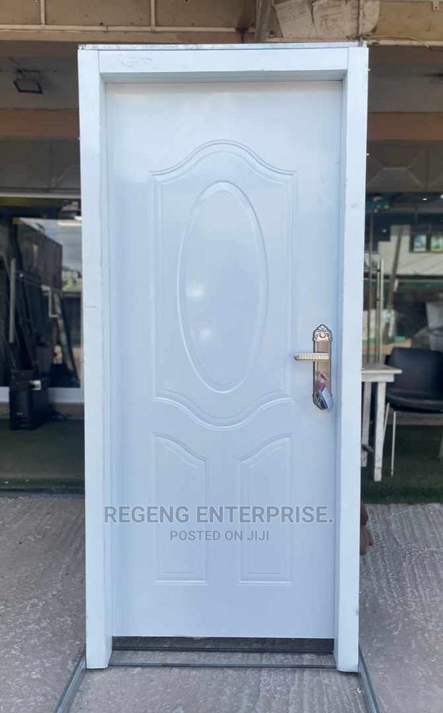 Wooden Metal Door · Photo 2