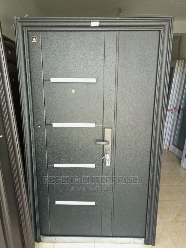 Special 4feet Security Door · Photo 2