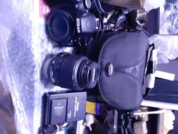 Nikon D3200 in Very Little Use Condition photo 4