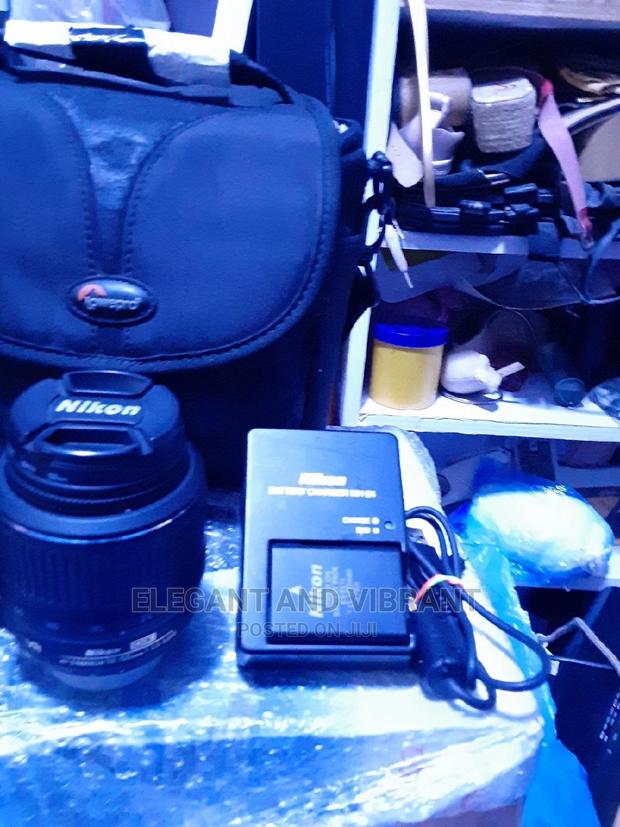Nikon D3200 in Very Little Use Condition photo 6