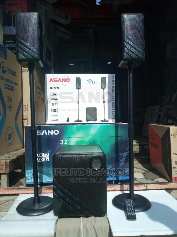 Sleek Tower Speakers With Bluetooth