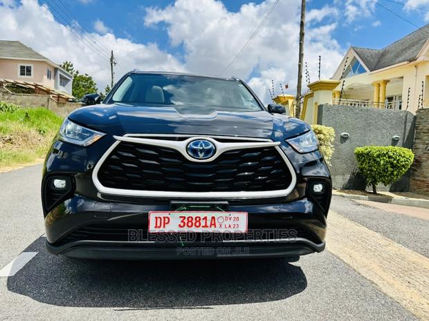 Toyota Highlander XLE 2022 Black