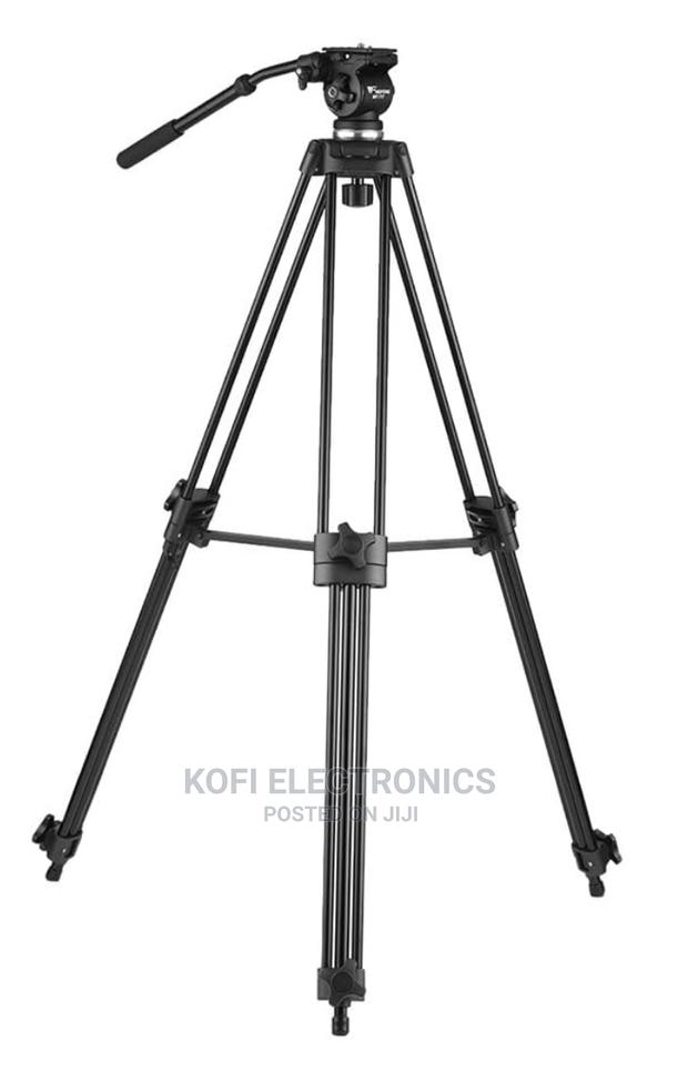 Aluminum Alloy Tripod With Fluid Hydraulic Head · Photo 2