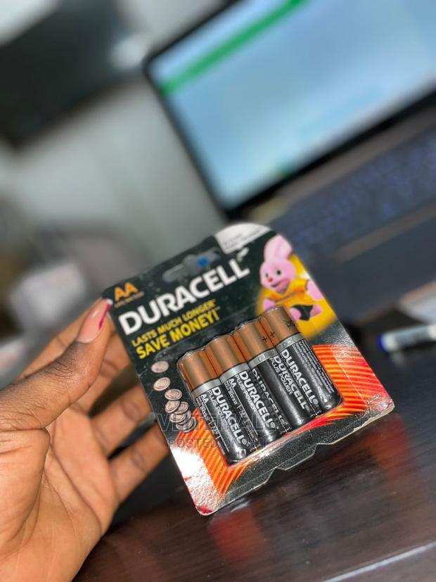 Duracell Alkaline Battery AA LR6 · Photo 3