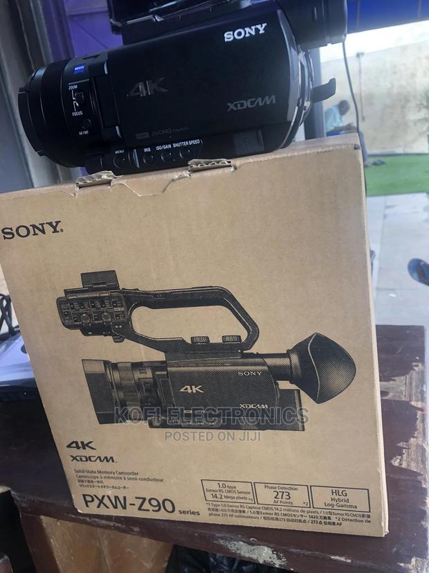 Professional Sony PXW-Z90V Camcorder · Photo 2
