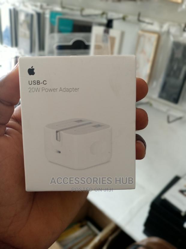 iPhone Original Charger · Photo 4