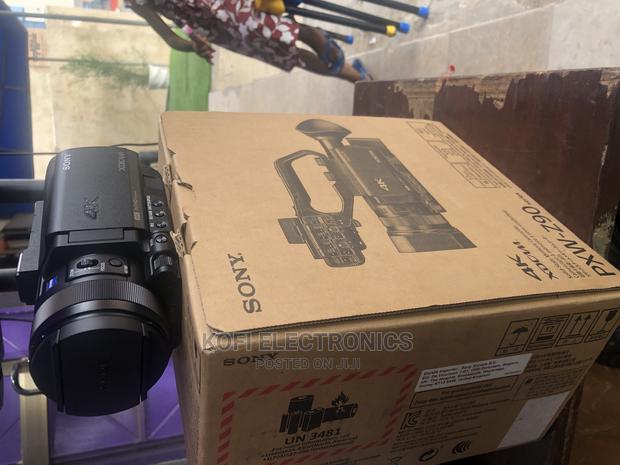 Sony PXW-Z90 With Exmor RS CMOS Sensor and 12x Zoom Lens · Photo 2