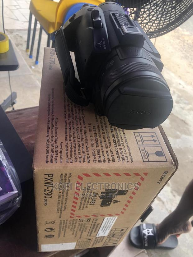 The Beautifully Compact PXW-Z90 Capture Broadcast Quality · Photo 2