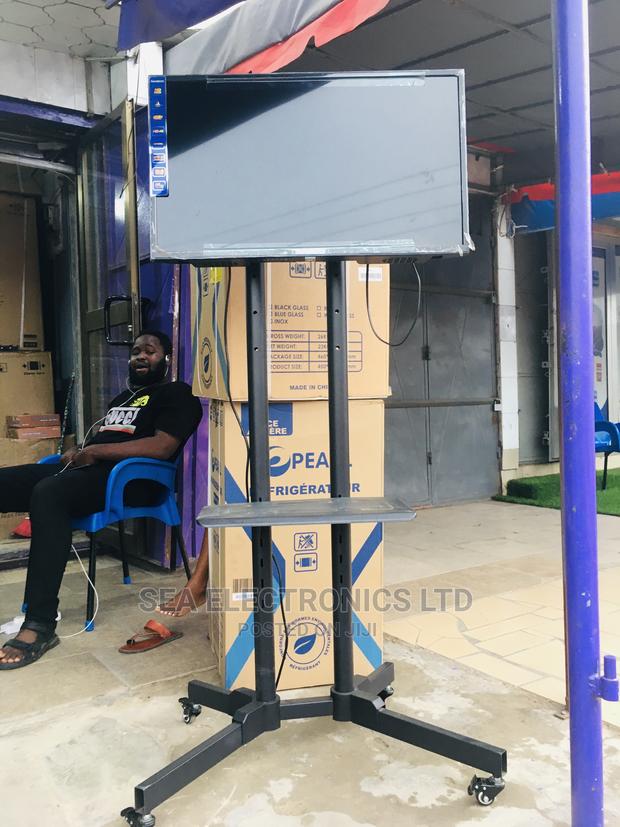 Strong Mounts Tv Stand Trolley 32-70 Inches · Photo 4