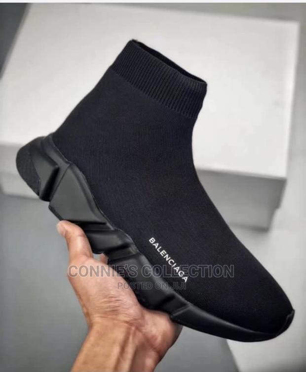 Balenciaga · Photo 3