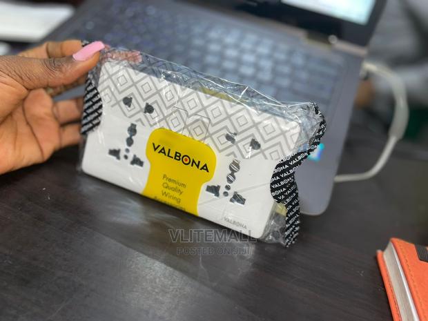 Valbona Double Multi Socket With 2 Pins DOB264 · Photo 4
