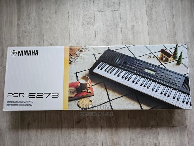 Keyboard PSR E273 · Photo 1