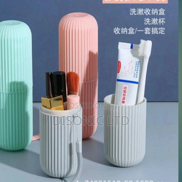 Travel Toothpaste and Tooth Brush Holder · Photo 3