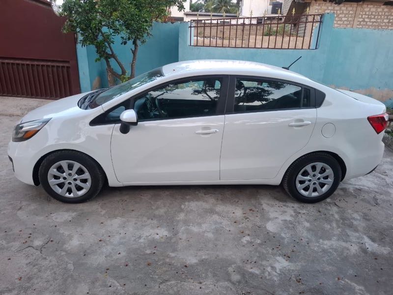 Kia Rio 2013 White