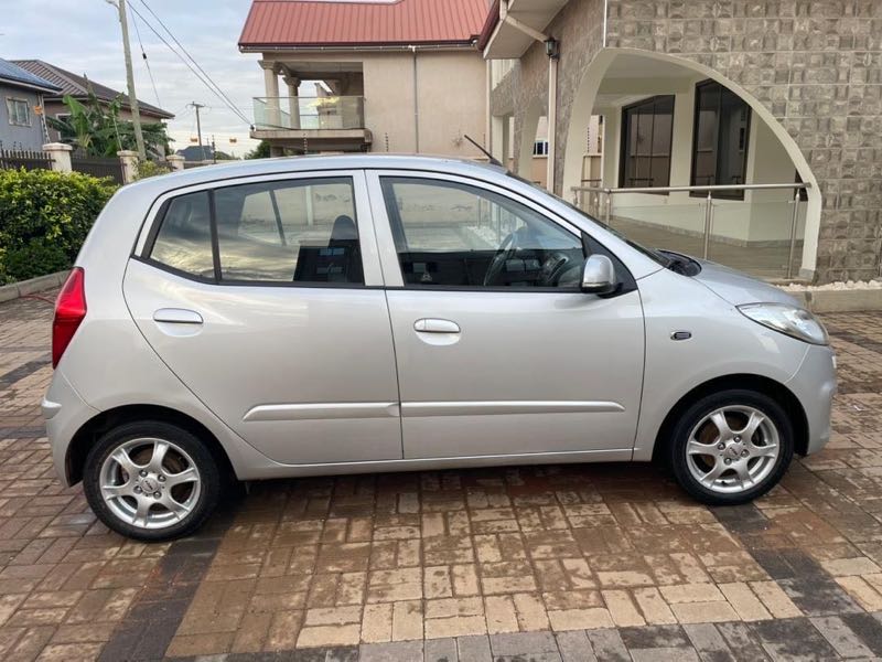 Hyundai I10 2012 Silver