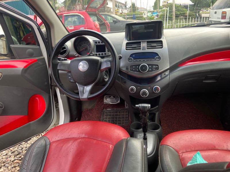 Chevrolet Spark  2012 White