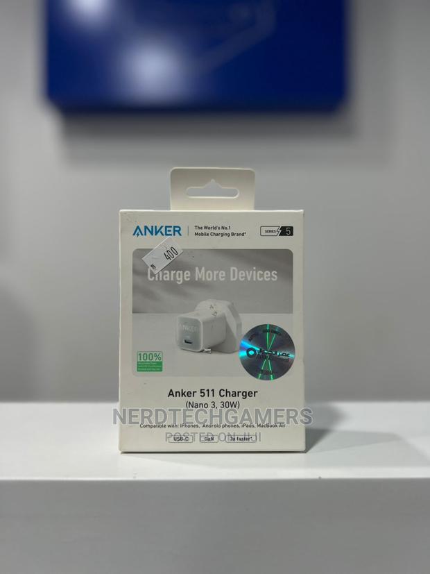 Anker 511 Charger (Nano 3, 30W) · Photo 3