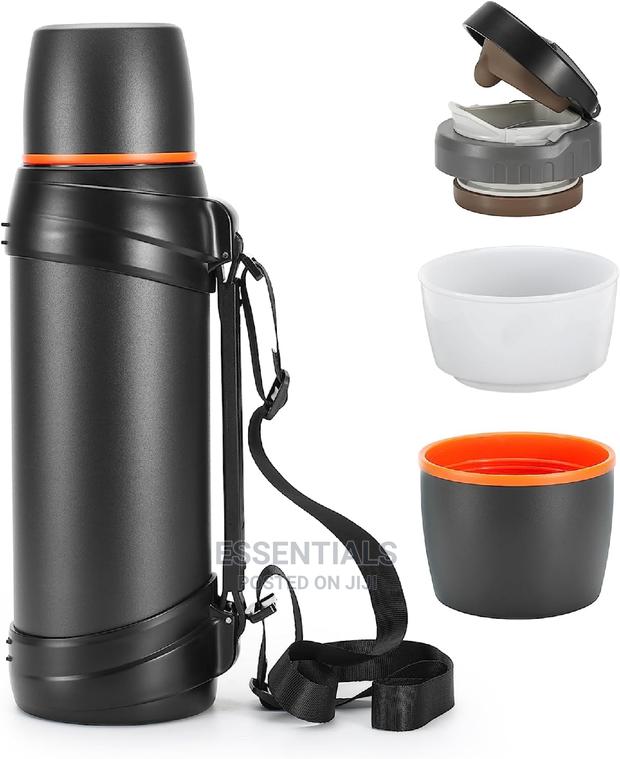 Insulated Water Jug Classic Vacuum Bottle With Plastic Cup · Photo 1