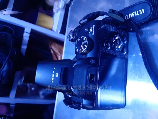 Slightly Used Fujifilm Series S4900 photo 4