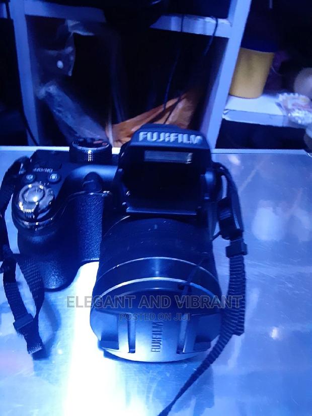 Slightly Used Fujifilm Series S4900 photo 5