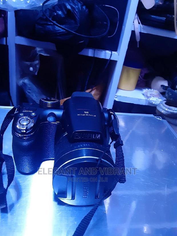 Slightly Used Fujifilm Series S4900 photo 7