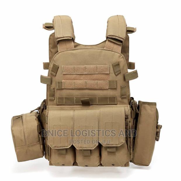 High Quality Tactical Vest photo 5