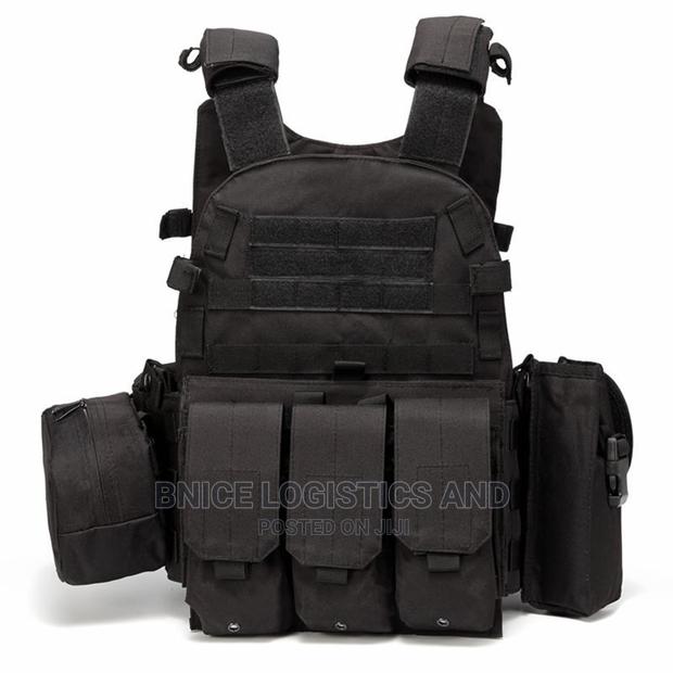 High Quality Tactical Vest photo 4