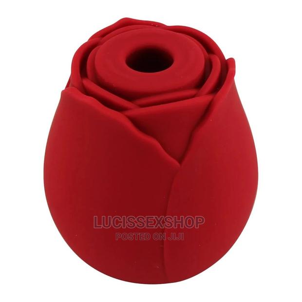 Rose Clit-Sucker Vibrator. · Photo 3