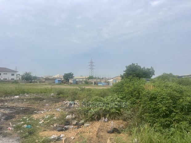 Do Call for a Roadside Plots of Land for Sale at Botwe · Photo 4