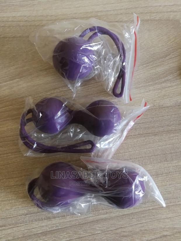 Kegel Exercise Balls · Photo 4