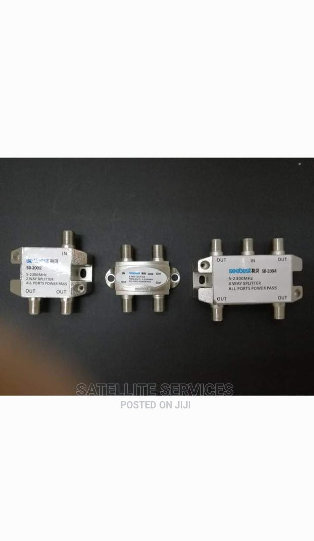 Signal Amplifier and Splitter photo 7