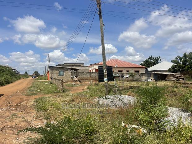 80 by 100 Plot of Land for Sale at at Botwe Lakesid · Photo 4
