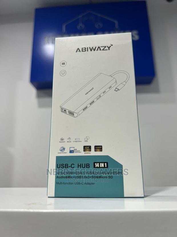 USB C Docking Station Dual Monitor, 14 in 1 · Photo 4