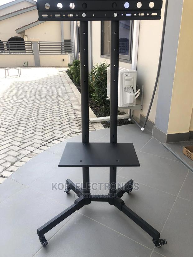 New Sleek TV Stand/Tv Trolley For 32′′-70′′ TV · Photo 3