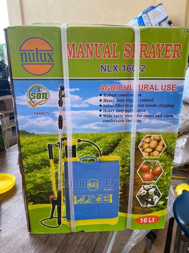 Manual Knapsack Sprayer · Photo 4