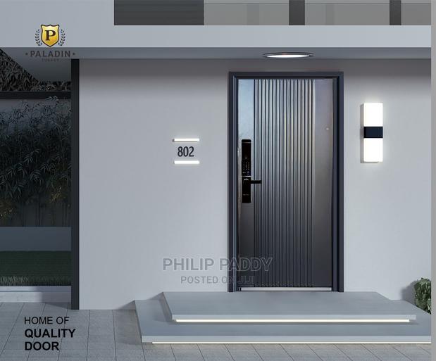 High Quality Door · Photo 2