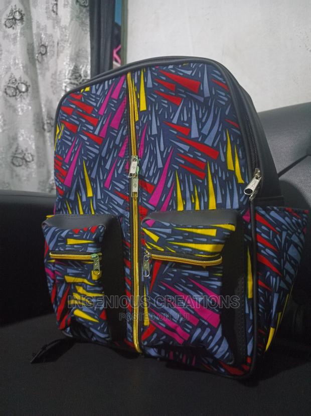 African Print /Leather Backpack · Photo 3