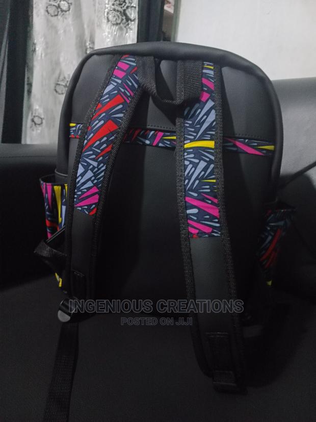 African Print /Leather Backpack · Photo 4
