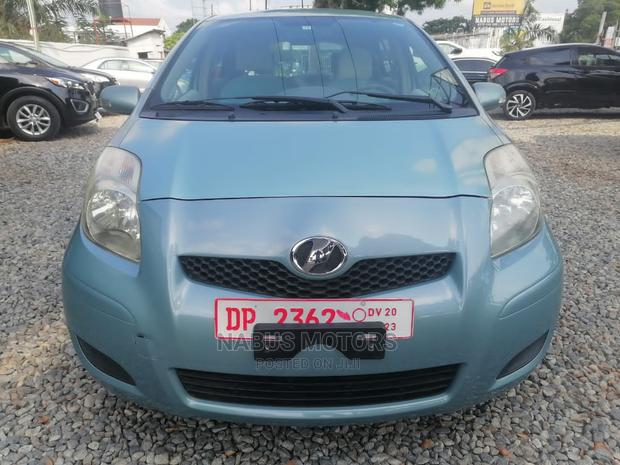 Toyota Vitz 1.3 AWD 5dr 2010 Silver