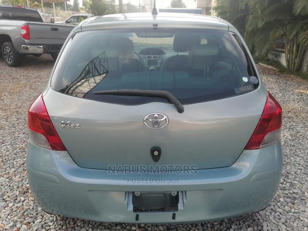 Toyota Vitz 1.3 AWD 5dr 2010 Silver