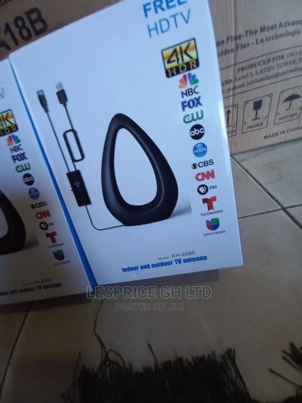 High Amplifier Free HD TV Antenna · Photo 2