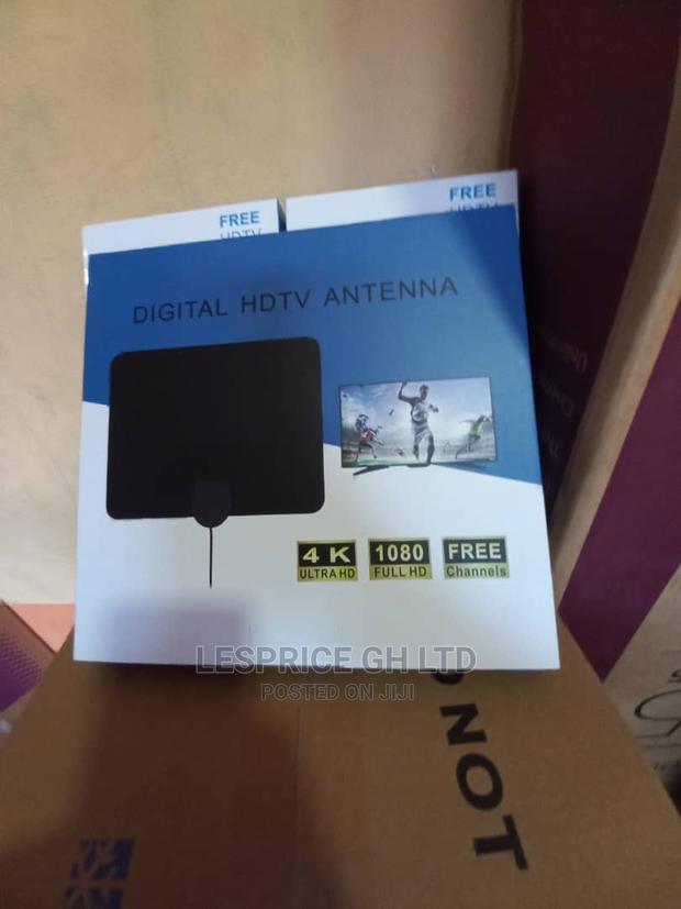 Connect With Digital HDR TV Antenna · Photo 2