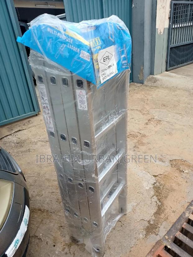 4x4 Folding Ladder · Photo 3