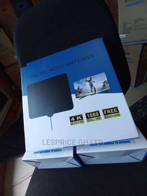 at at the Original Digital Full HD TV Antenna · Photo 2