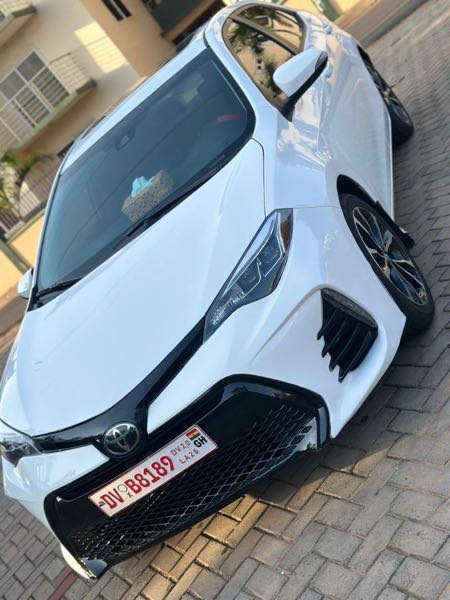 Toyota Corolla XSE (1.8L 4cyl 2A) 2019 White