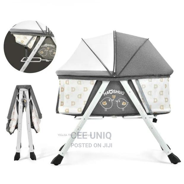 Foldable Bassinet · Photo 2