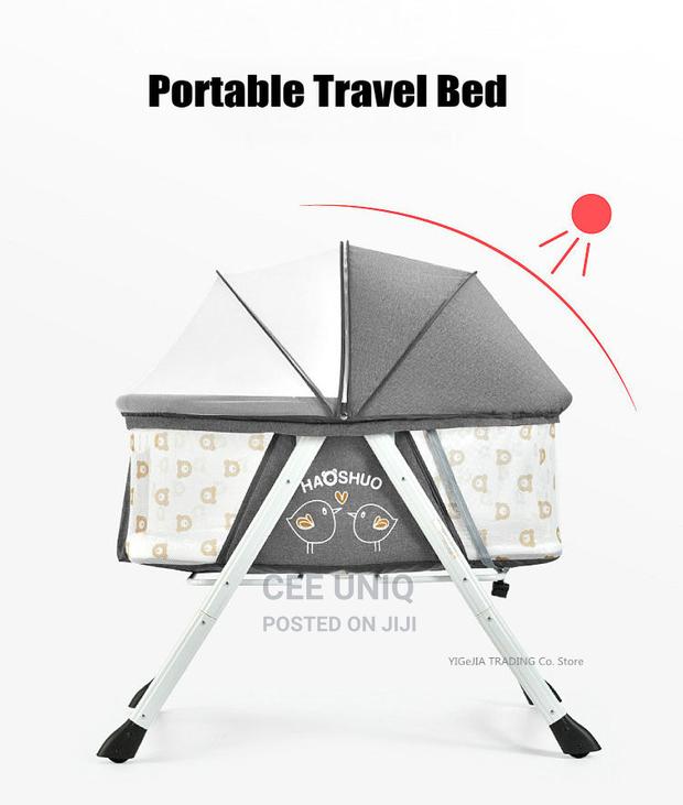 Foldable Baby Bassinet · Photo 4